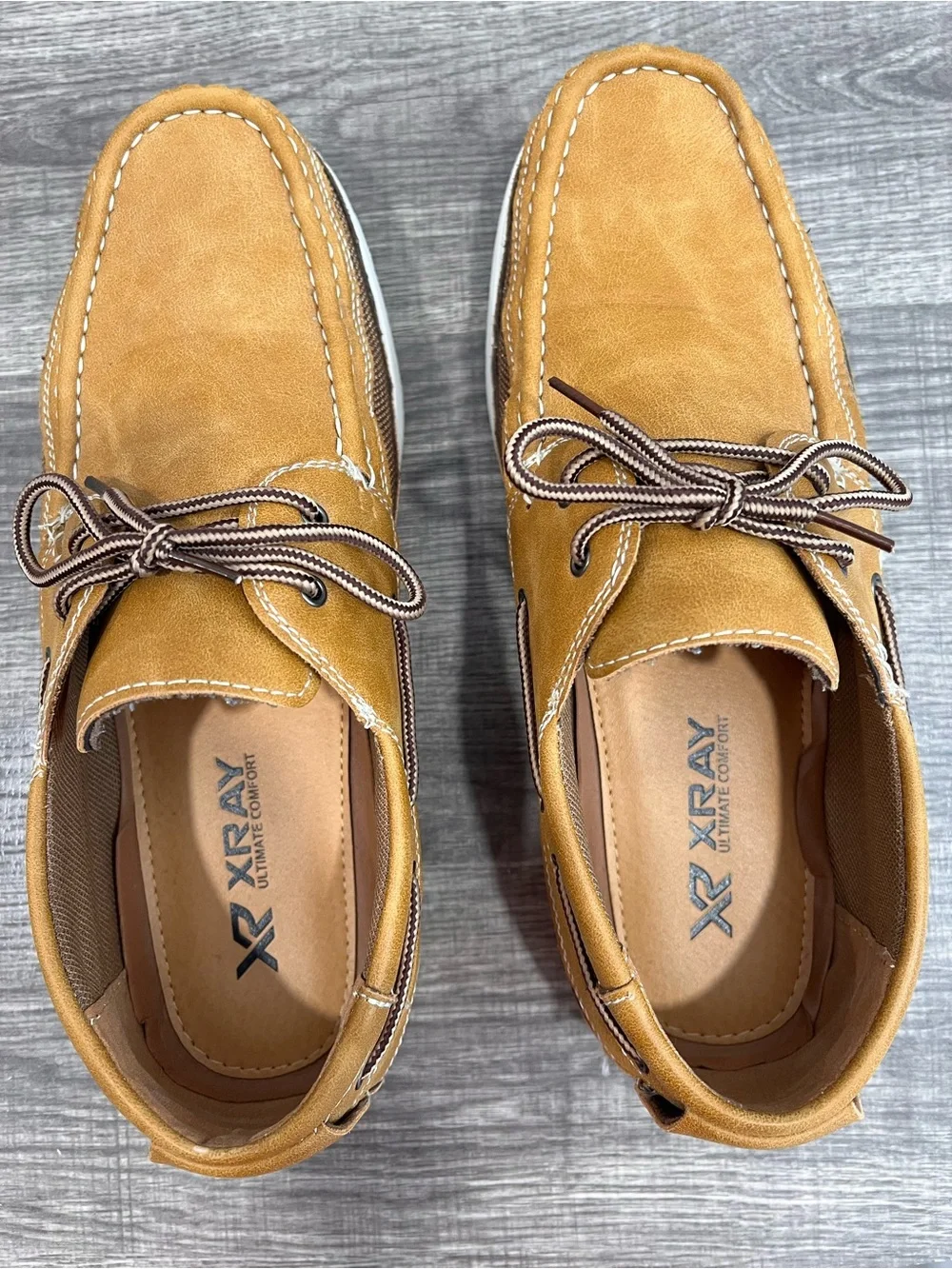 Men's Tan Boat Shoes with Lace-Up Comfort
